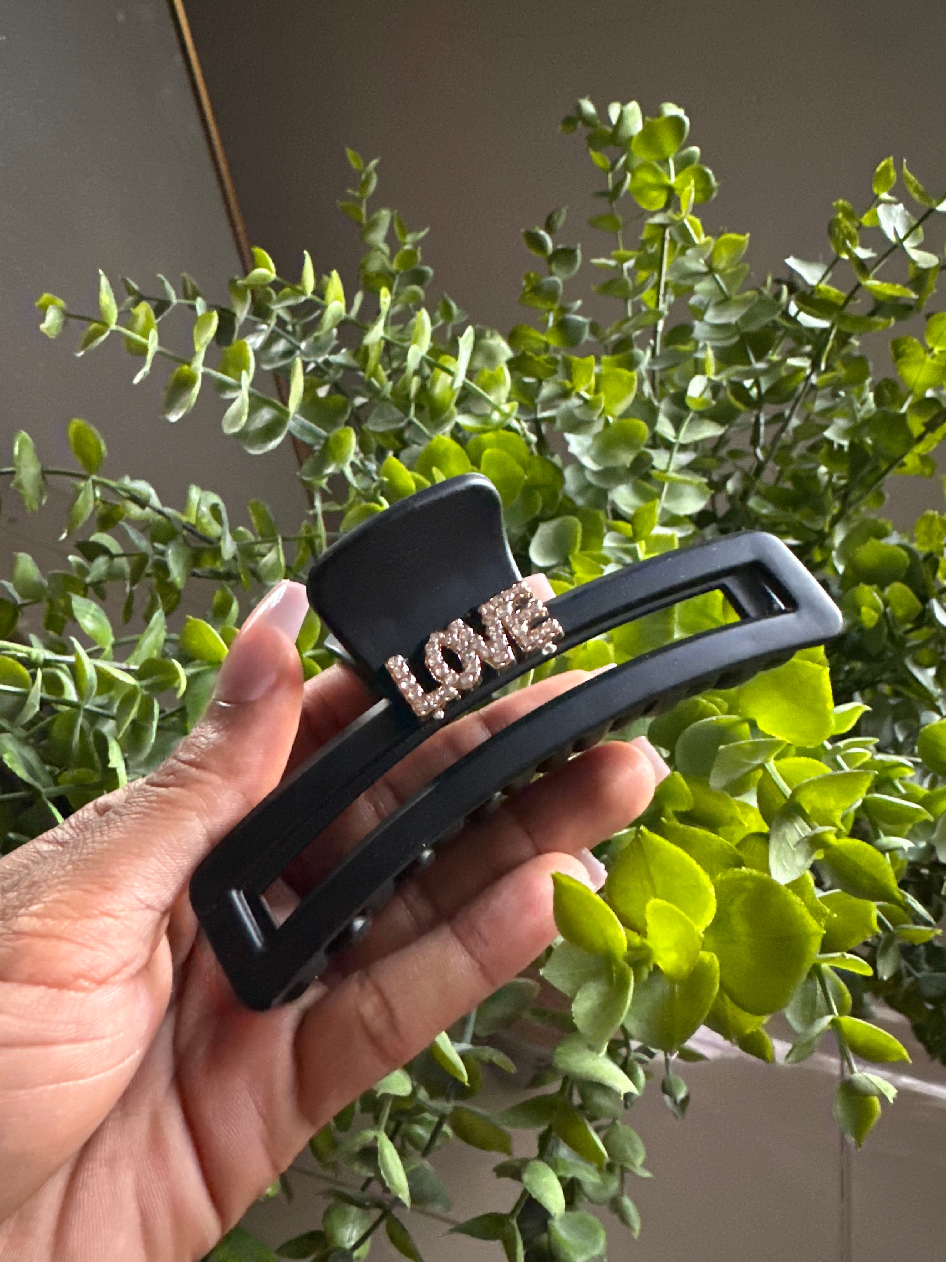 LOVE Large Claw Clip