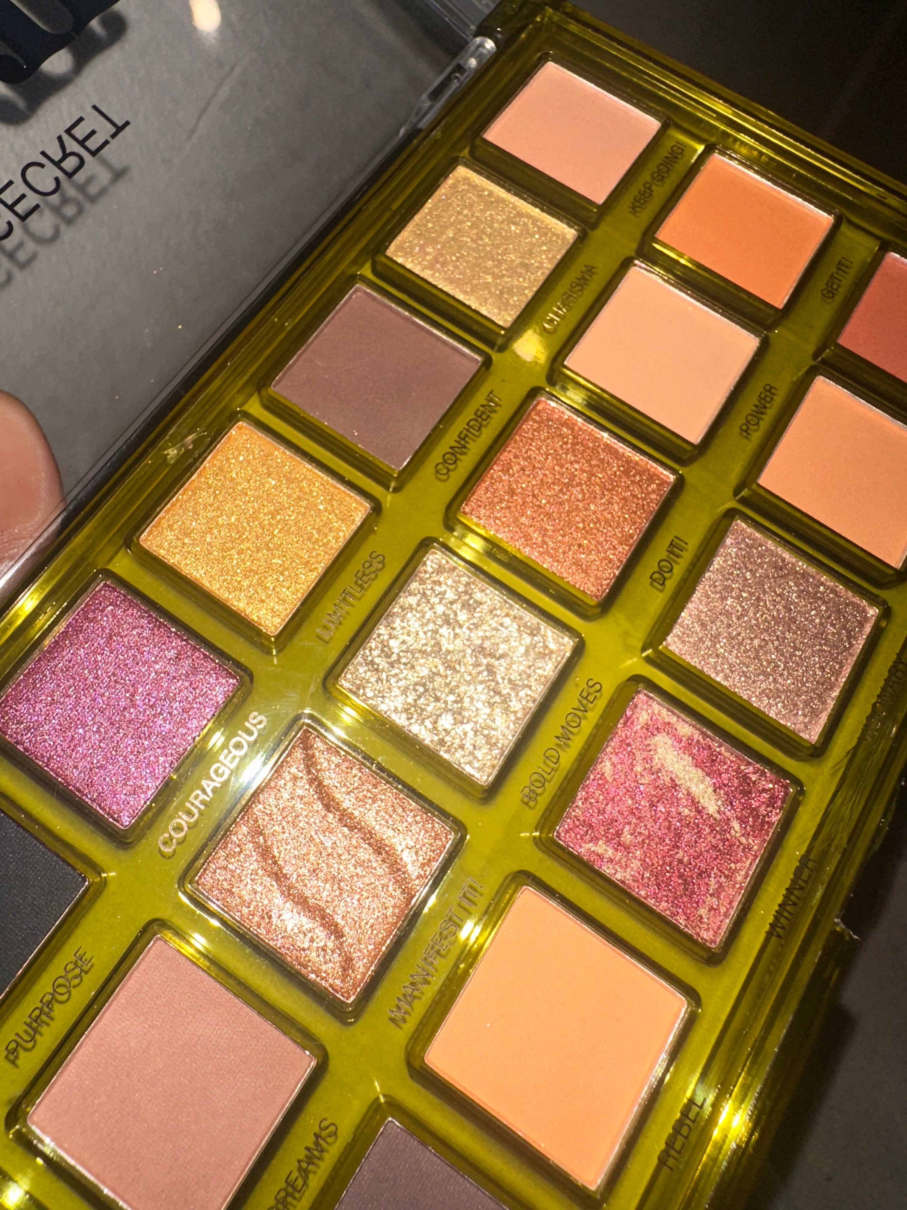 Glam Doll Eye-Shadow Palette