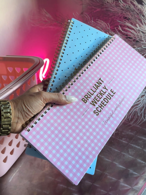 Always making plans’ weekly planner