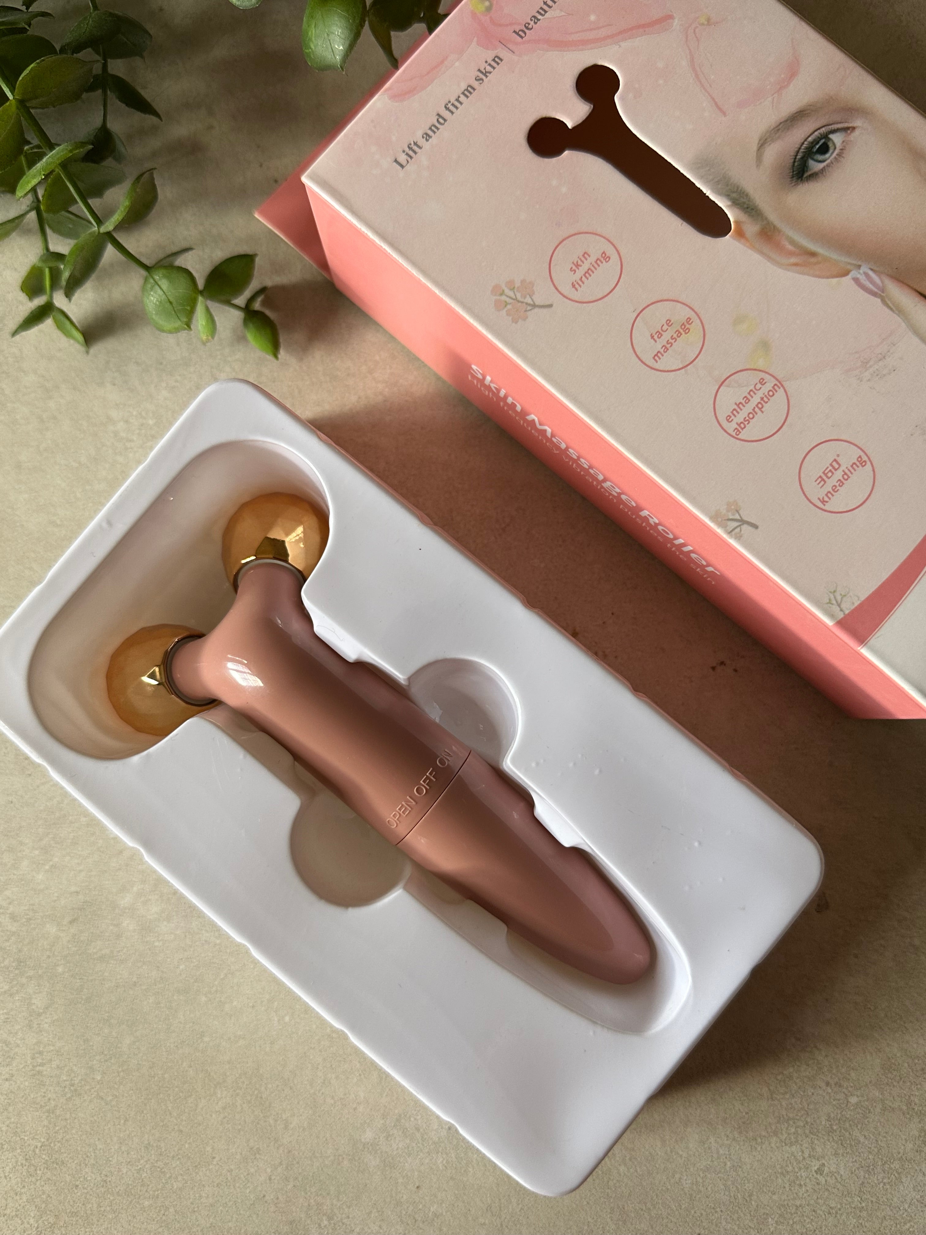 Firm Up’ Facial Massage Roller