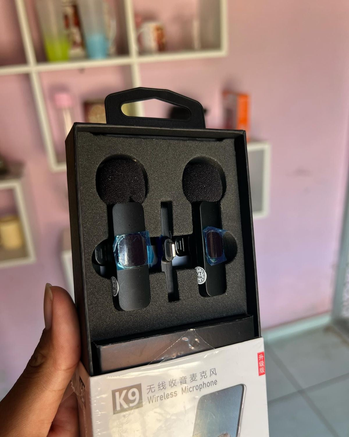 Blogging & Busy Wireless Mic