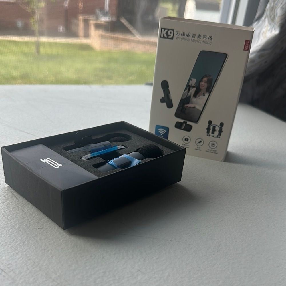 Blogging & Busy Wireless Mic