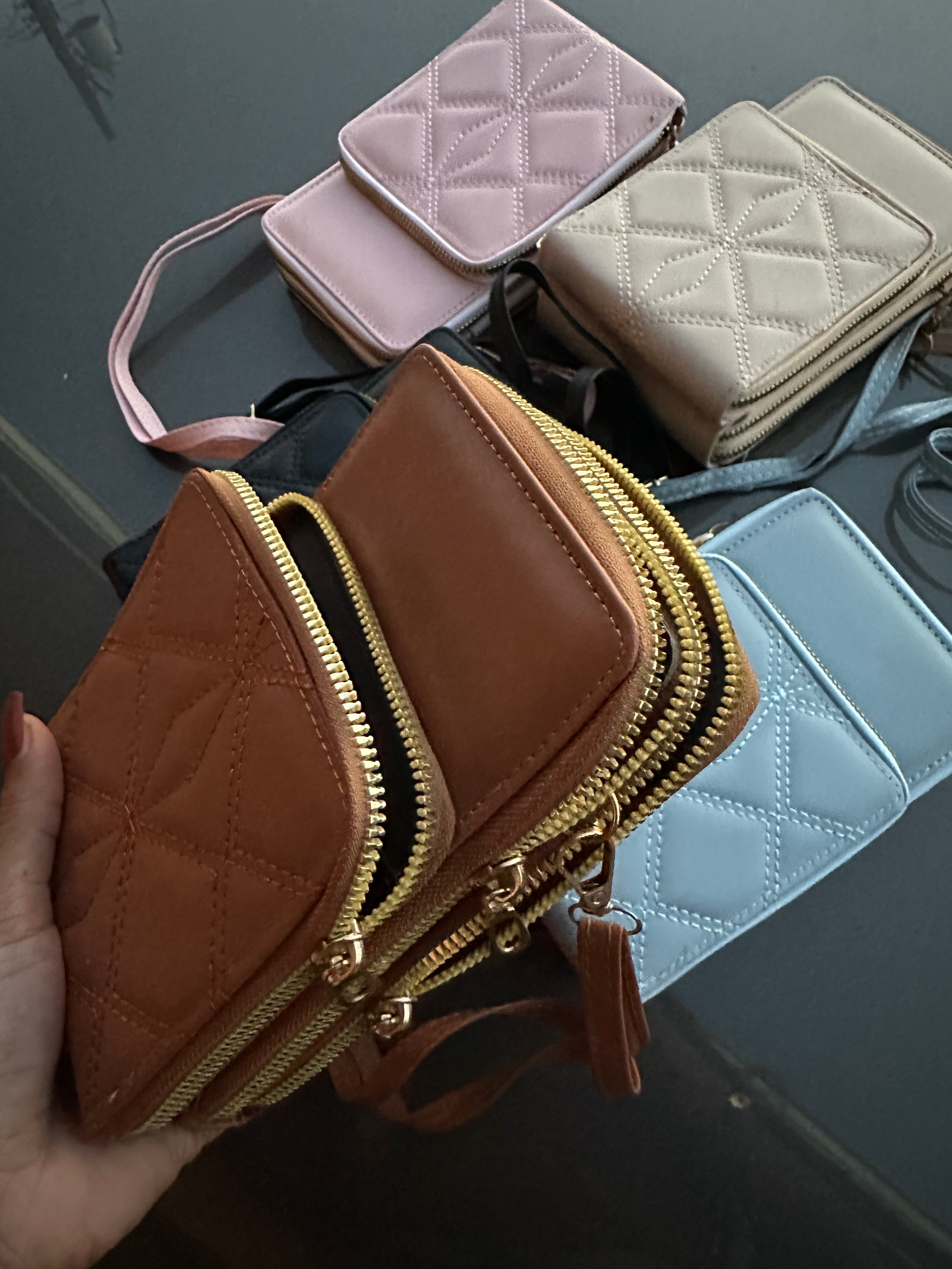 Always Ready’ Messenger Bag