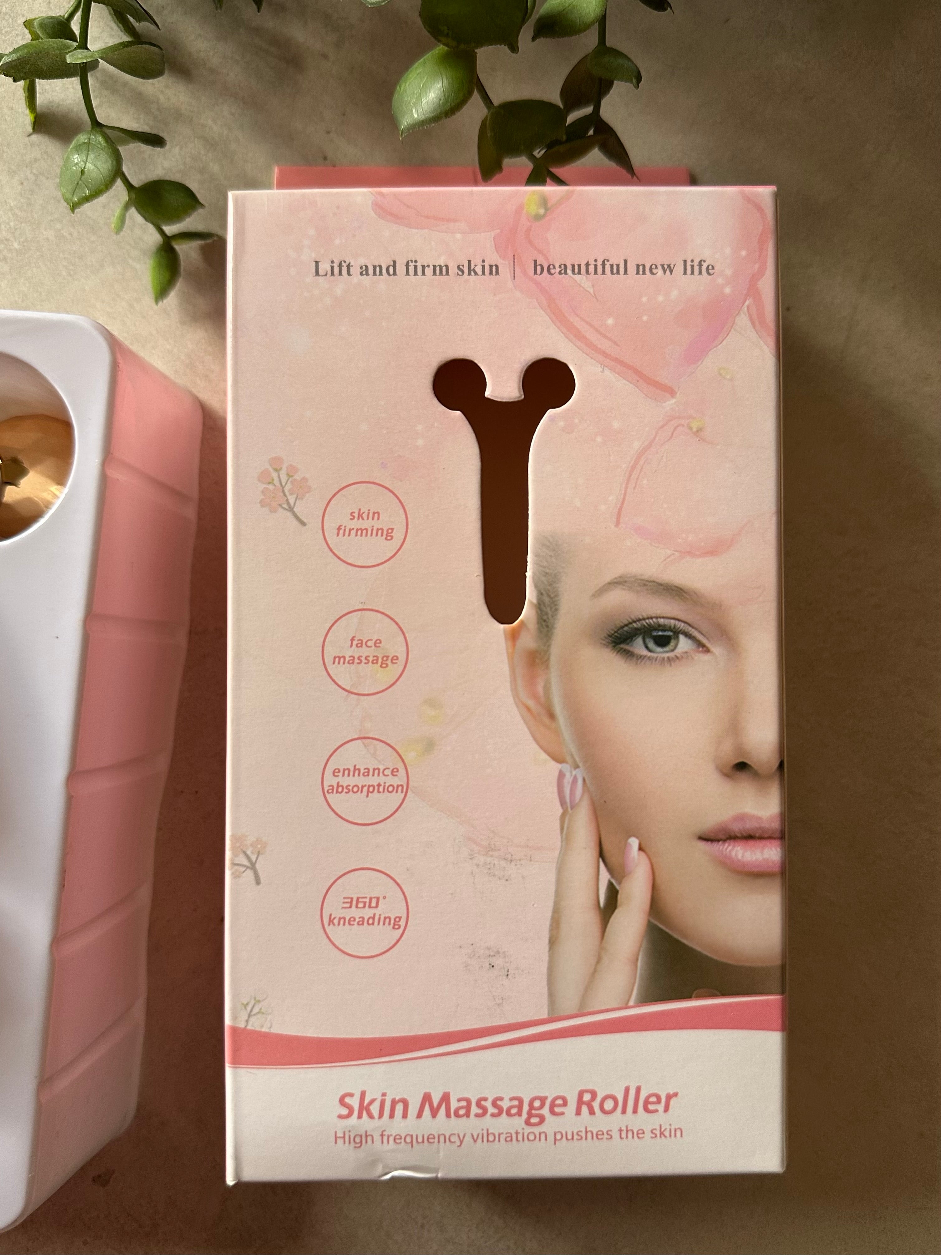 Firm Up’ Facial Massage Roller