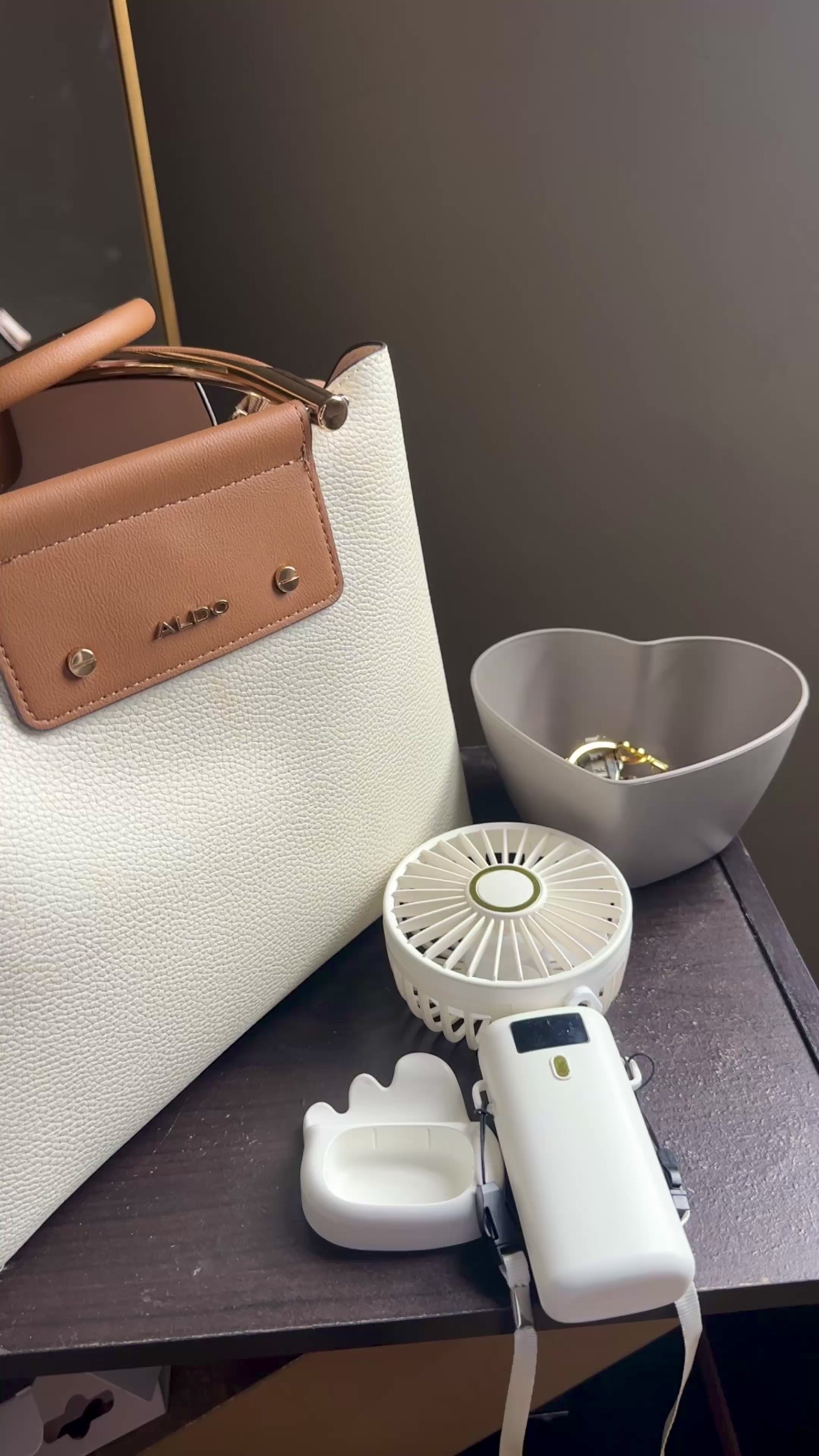 LUXE Air Mini USB Rechargeable Fan
